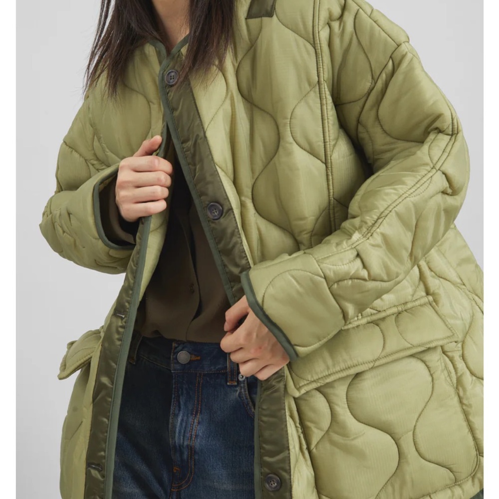 The Frankie Shop Tessie Quilted Jacket - Picture 2 of 9